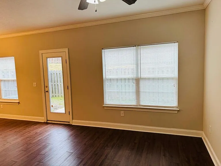 4279 Valencia Ln — Photo 6