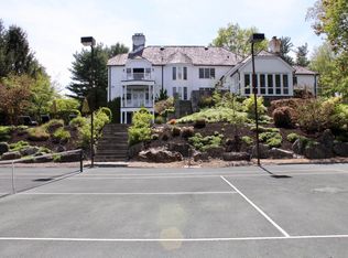 613 Round Hill Rd, Greenwich, CT 06831