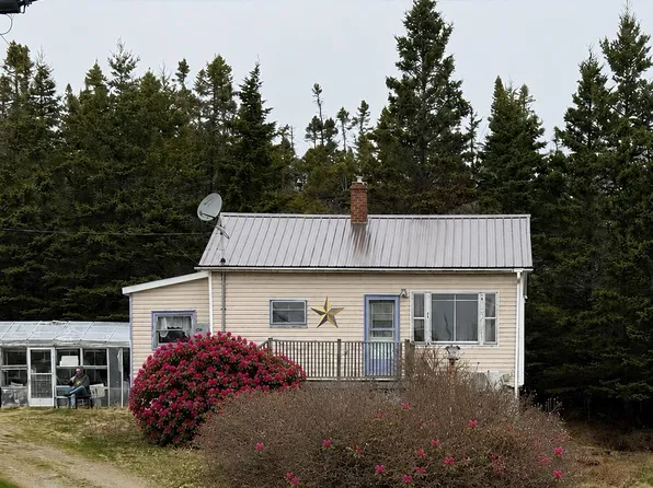 4587 Highway 7, Spanish Ship Bay, NS B0J 2A0