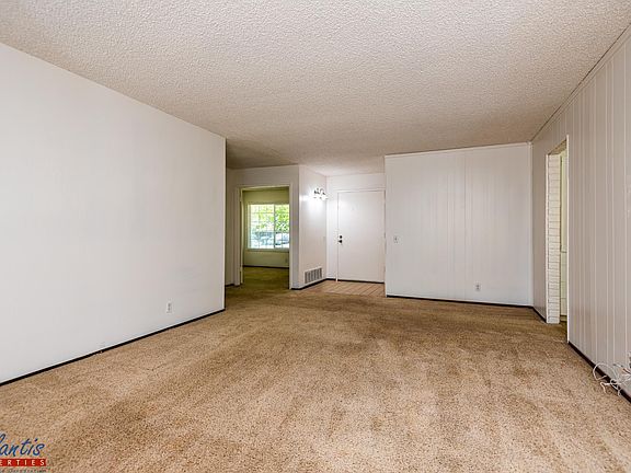3rd image of 6130 Ashburton Dr