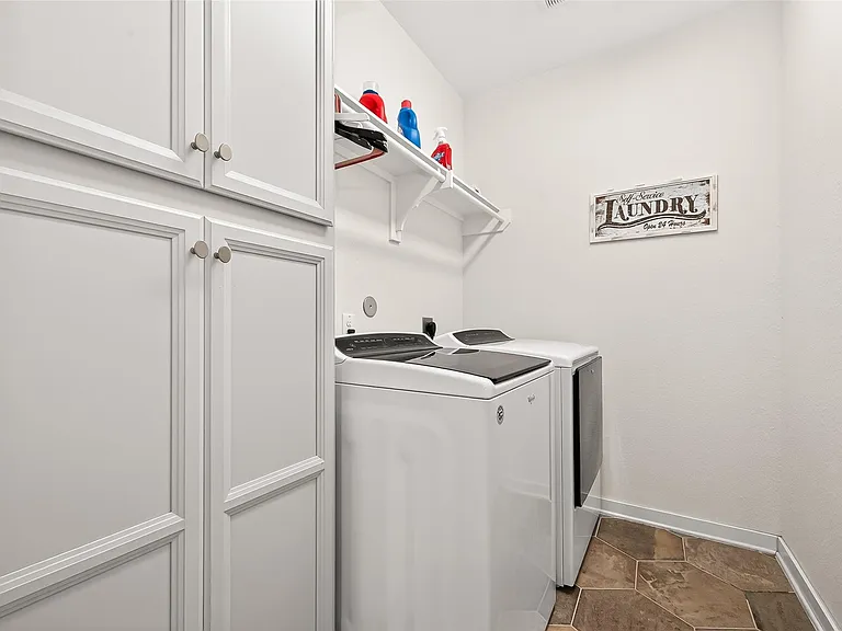 26102 Lazywaters Dr — Photo 25