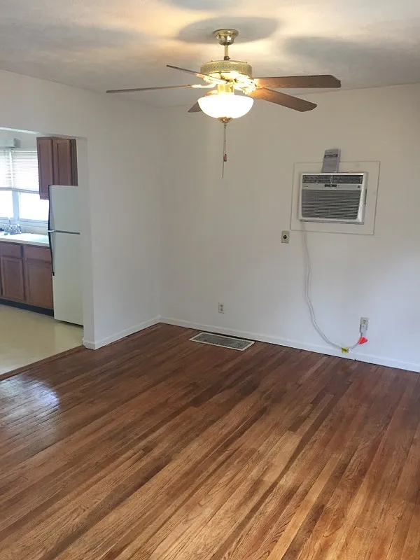 700 N. Carico - 700 N... — Photo 2