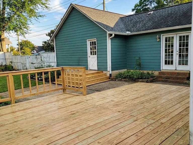 402 Laurel St — Photo 34