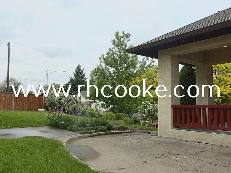 719 W Maxwell Ave — Photo 16