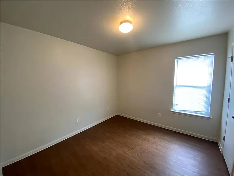 601 Bermuda #B — Photo 12