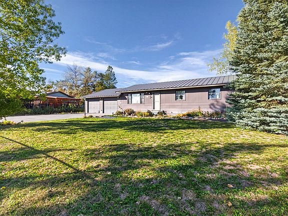 2nd image of 282 Thomas Ct
