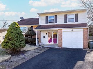 330 Hogeland Rd, Southampton, PA 18966