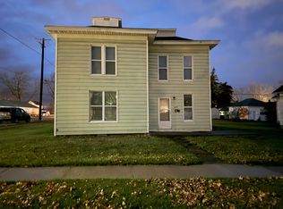 351 W Oak St, Butler, IN 46721