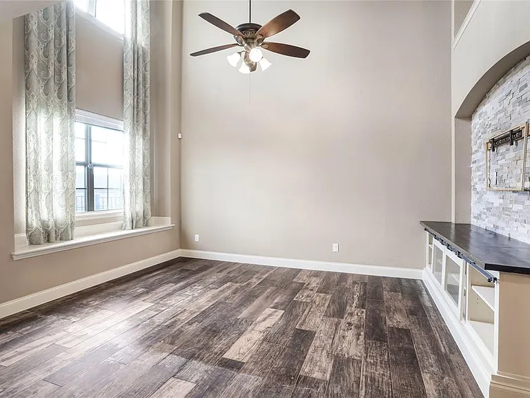 6929 Sandshell Blvd — Photo 5