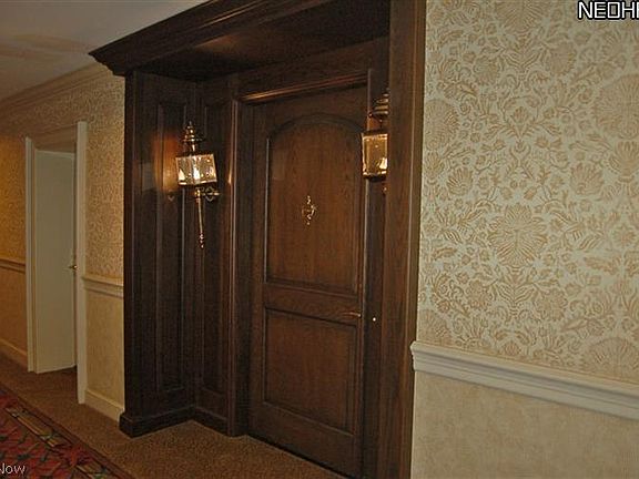 4th image of 5150 Three Village Dr APT Gla