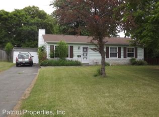 300 N Aspen Ave, Sterling, VA 20164