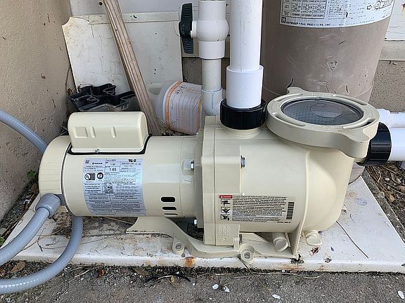 New pool pump