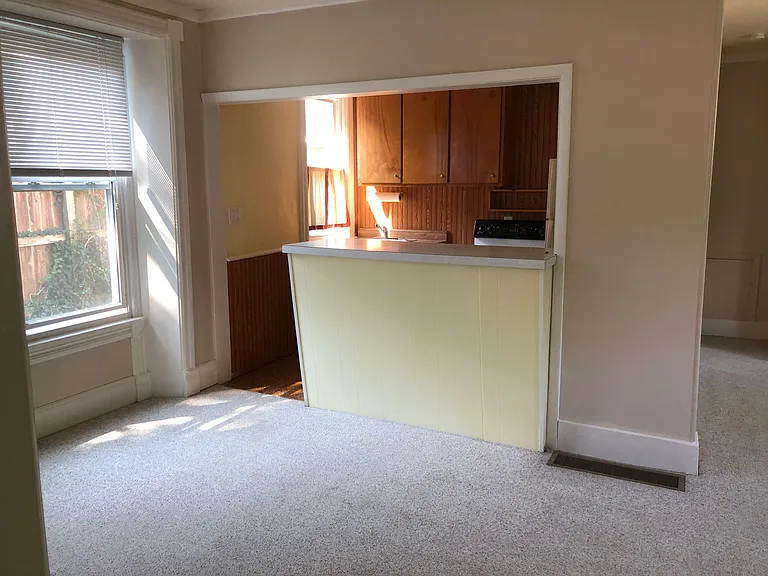 1300 Hutchins Ave — Photo 8