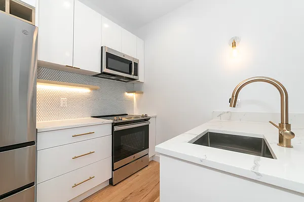 Rented by MNS | media 21