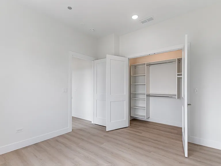 1628 N Damen Ave #401 — Photo 19