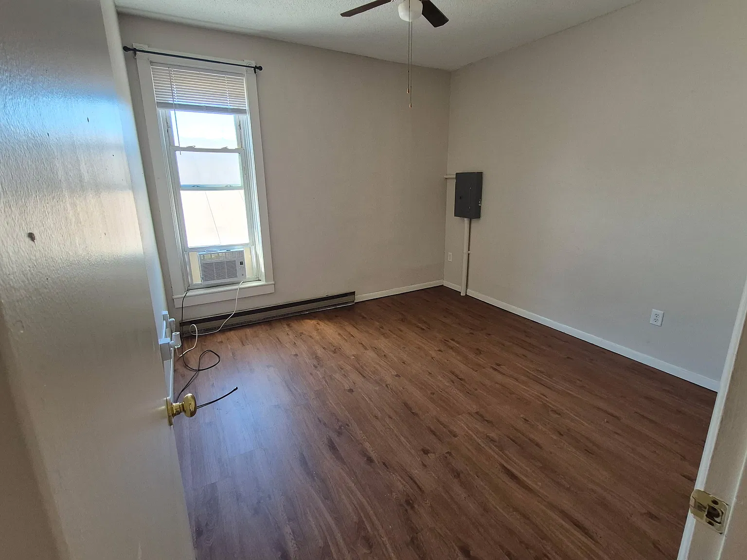418 North Main St Donnellson — Photo 4