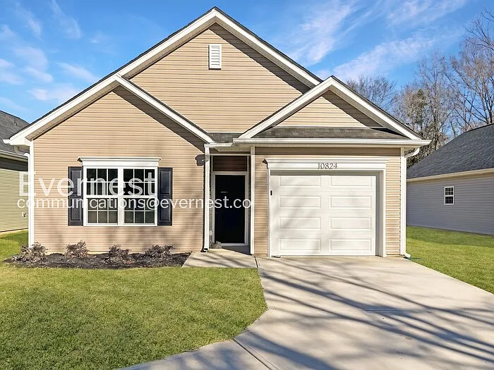 Building Photo - 10824 Mount Holly Rd