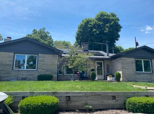 40 Bailey Ct, Zionsville, IN 46077