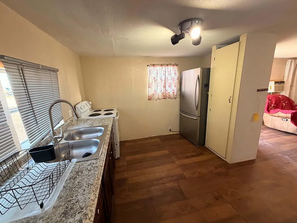 2 bed, 1.0 bath, 780 sqft, $2,750 — Photo 4