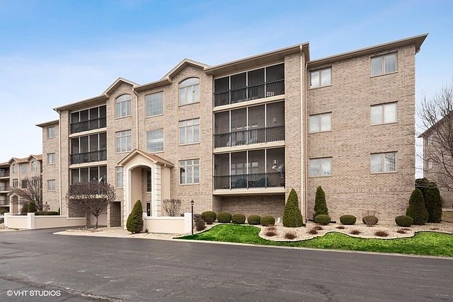 1st image of 18610 Pine Lake Dr APT 3D