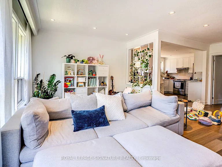 138 Woburn Ave #2 — Photo 4