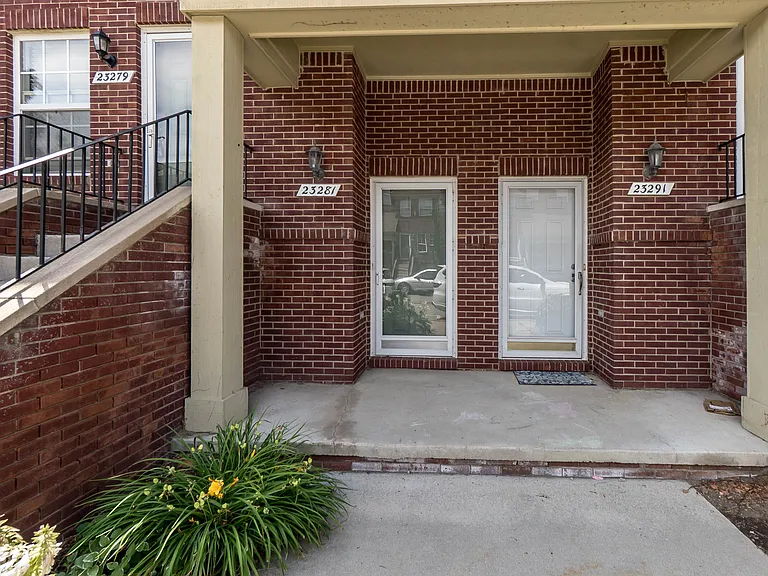 23281 Cornerstone Village Dr — Photo 4