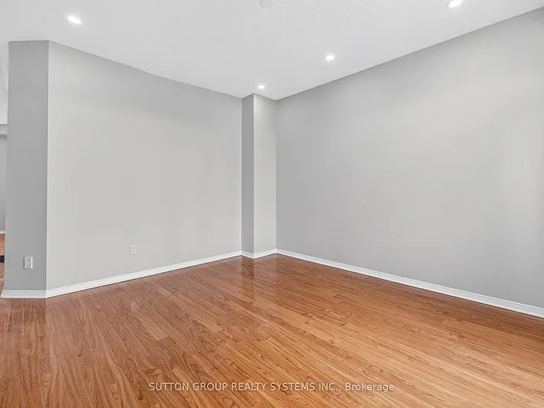 6556 Opera Glass Cres S — Photo 13