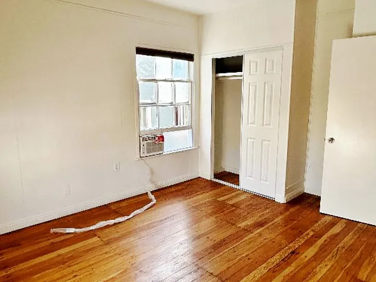1781 N Orchid Ave #201 — Photo 5
