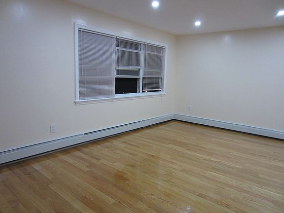 2nd image of 14615 22nd Avenue # Fl 3