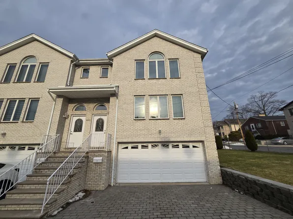 423 West Street image 1 of 23