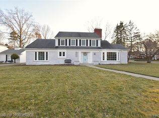 685 Hamilton Rd, Bloomfield Hills, MI 48301