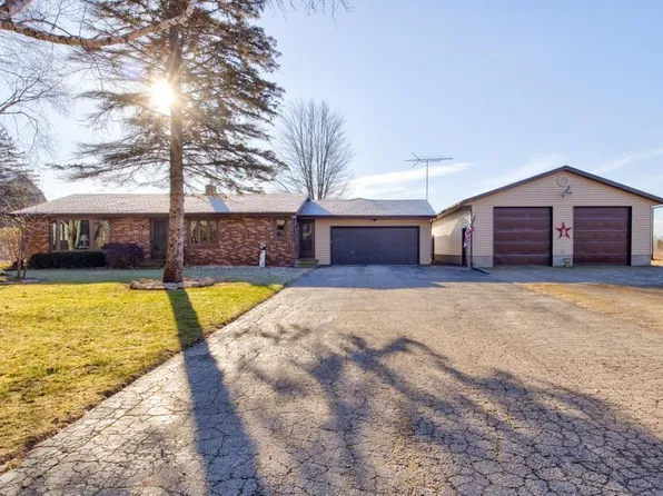 W9381 W 8th Rd, Coleman, WI 54112