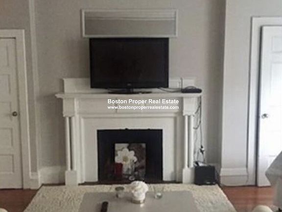 509 Beacon St. #6 Boston - Fenway Unit Photo 3