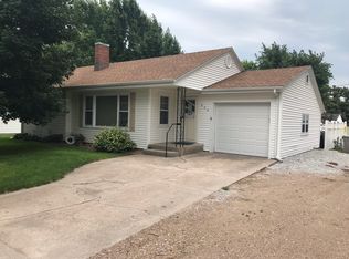 809 3rd St, Fullerton, NE 68638