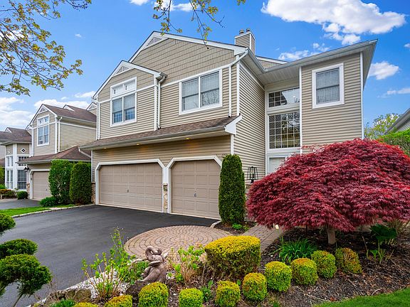 2nd image of 179 Sagamore Dr #179