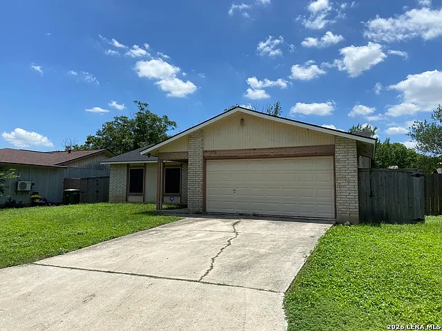 2306 Frontier Trl — Photo 2