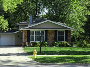 235 S Park Blvd, Glen Ellyn, IL 60137