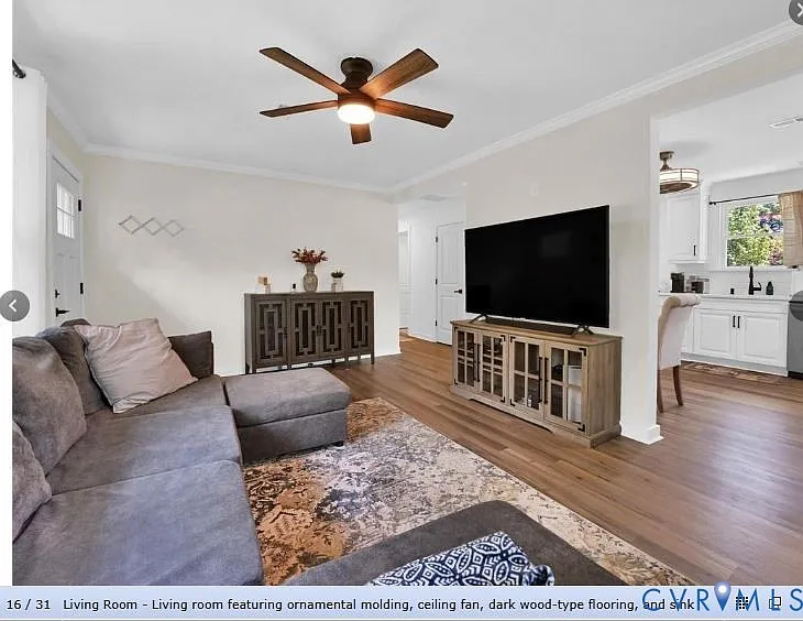11215 Thorncroft Dr — Photo 16