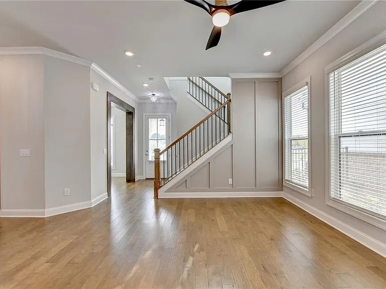 4536 Molder Dr — Photo 20