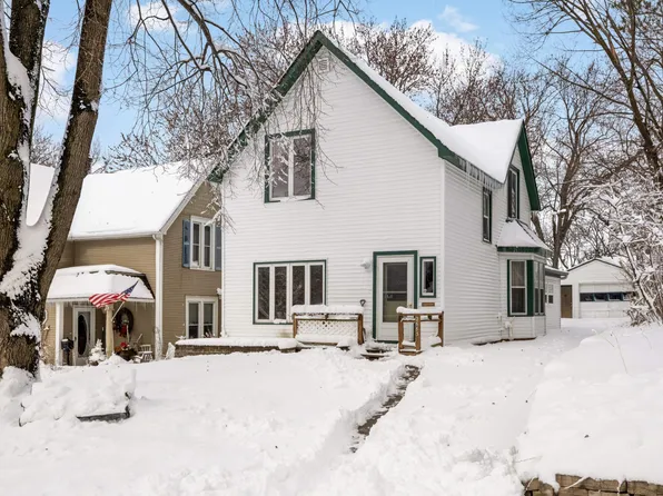 2663 6th Ave E, North Saint Paul, MN 55109