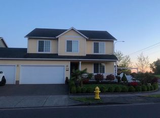 1128 Dahlia St, Woodburn, OR
