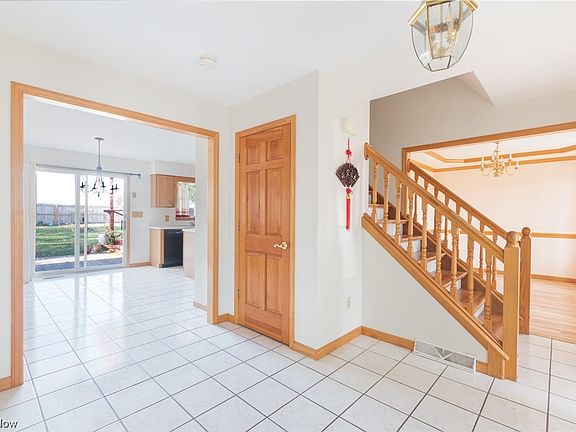 3rd image of 616 Westfield Dr