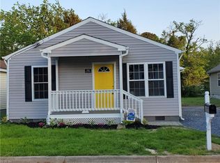 102 Windsor Ave, Smithfield, VA 23430