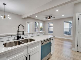 819 E 40th St #A, Houston, TX 77022