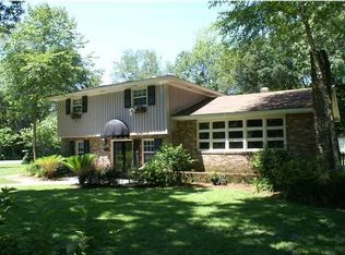 200 Pinehurst Ave, Summerville, SC 29483