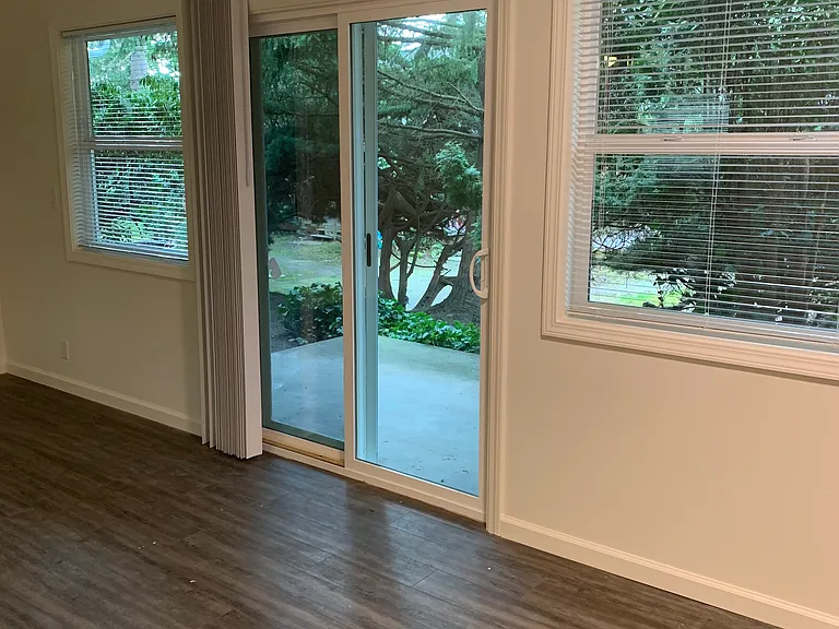 Foothills Apartments — Photo 12