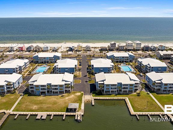 3rd image of 1872 W Beach Blvd #G-106