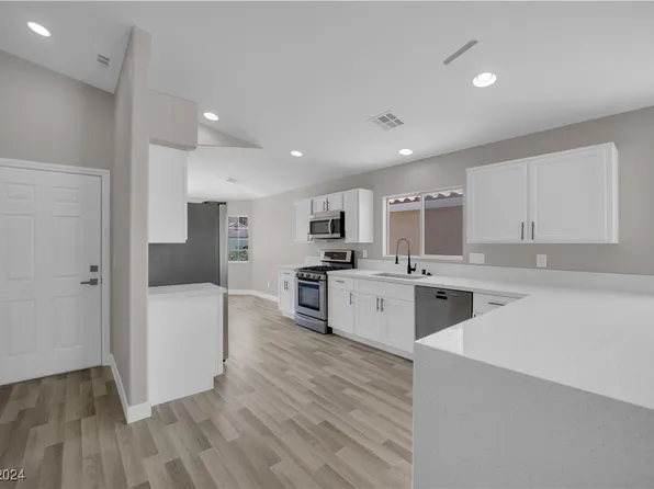 4945 Sapphire Light St, North Las Vegas, NV 89081