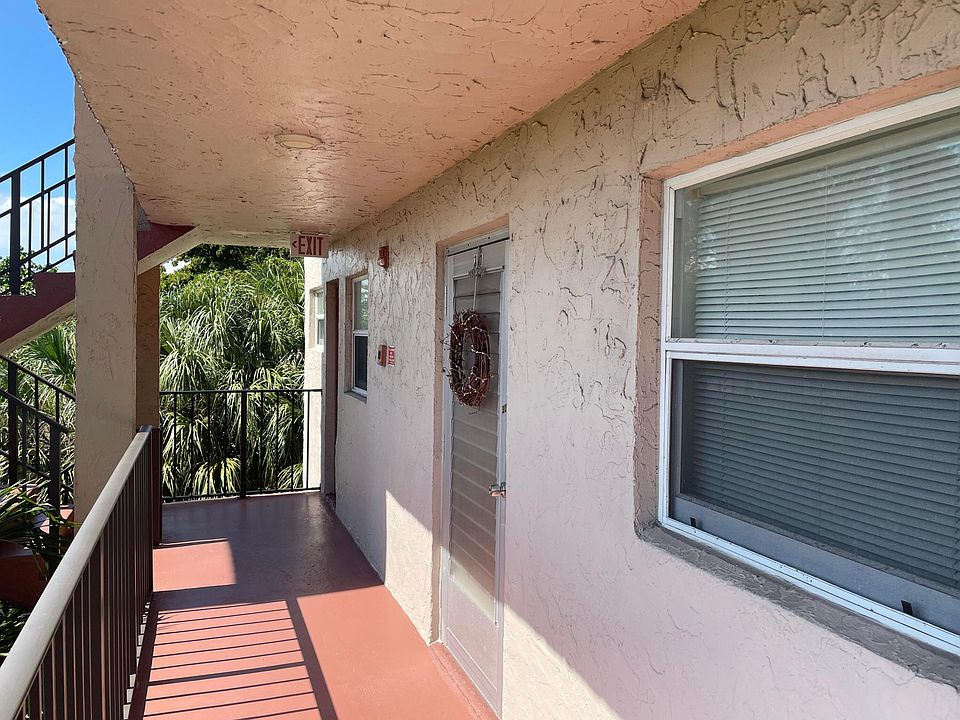 1st image of 225 Bonnie Drive #301