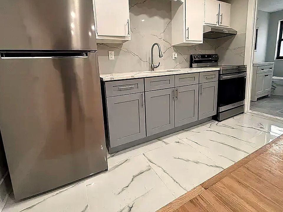 1st image of 110A8 Maltby St #8